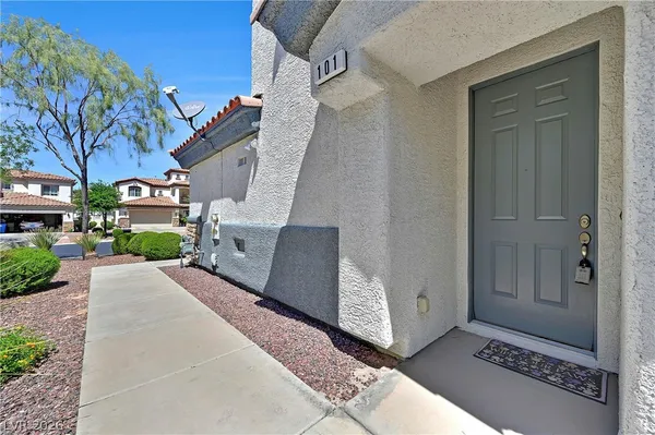 $1,850 | 1110 Tropical Star Lane, Unit 1, Henderson, NV 89002