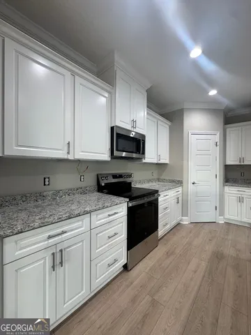 a bathroom with a tub