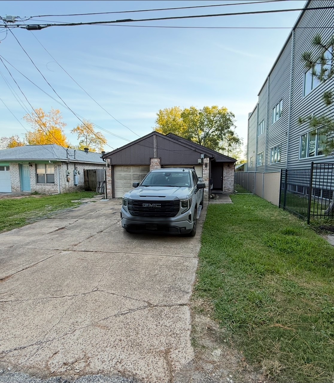 11931 6th Street Houston, TX 77072 - Photo 2 of 12