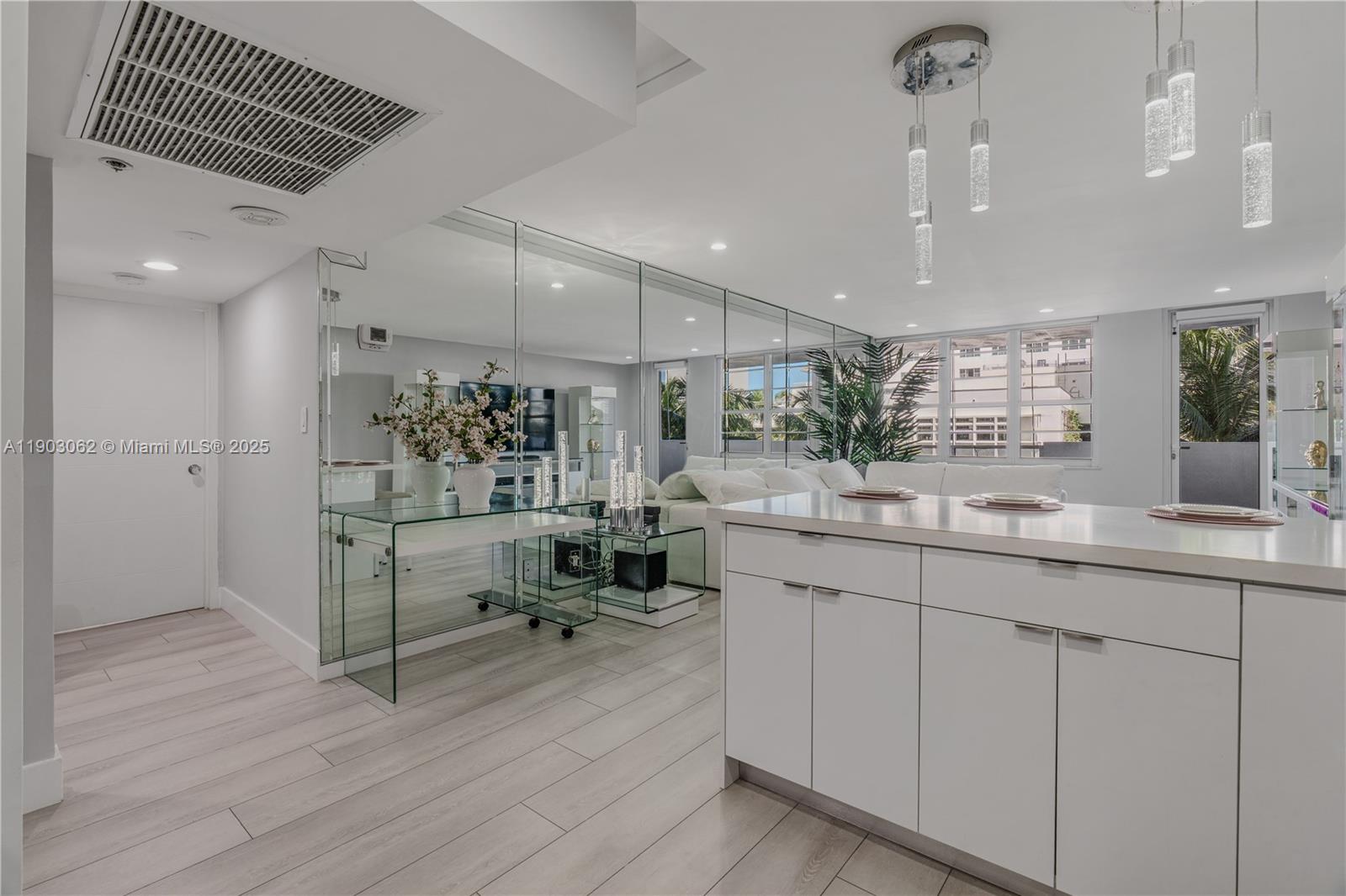 100 Lincoln Road, Unit 323 Miami Beach, FL 33139 - Photo 25 of 59