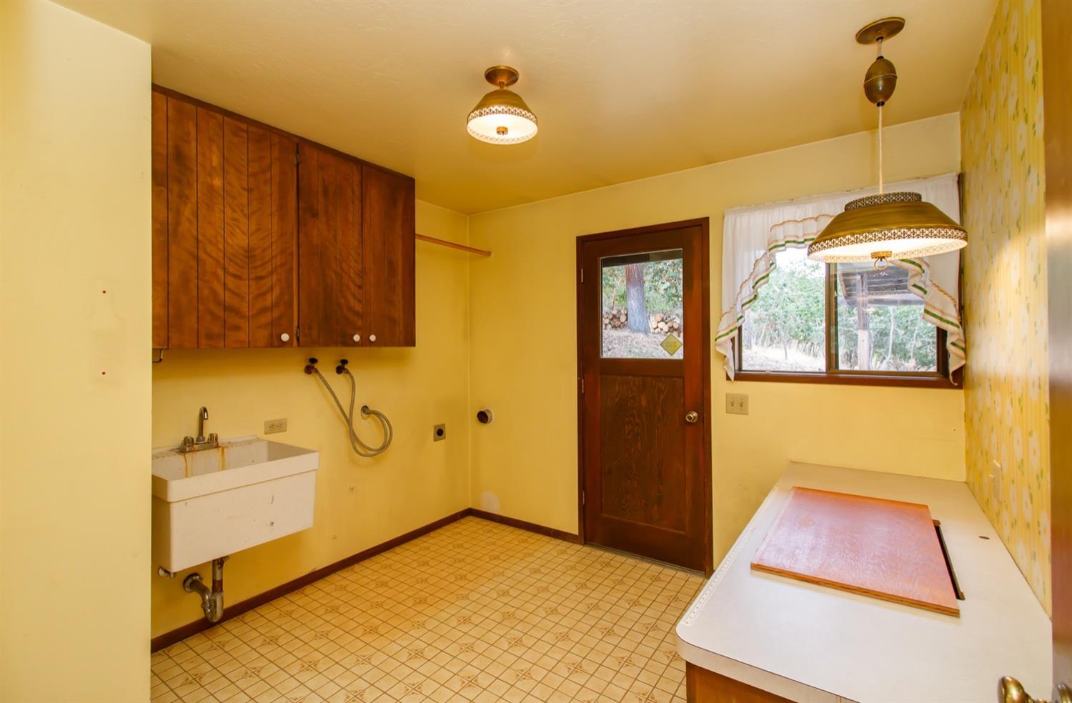 645 Holton Road Talent, OR 97540 - Photo 12 of 35 Additional Photo
