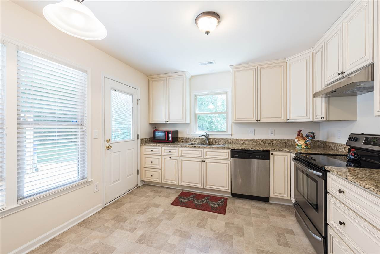 6710 Tattershale Court Raleigh, NC 27613 - Photo 12 of 28 Photo 12
