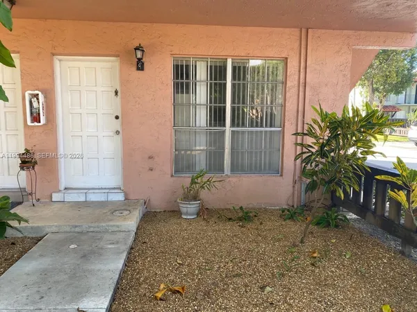 $1,750 | 10764 North Kendall Drive, Unit I1, Miami, FL 33176