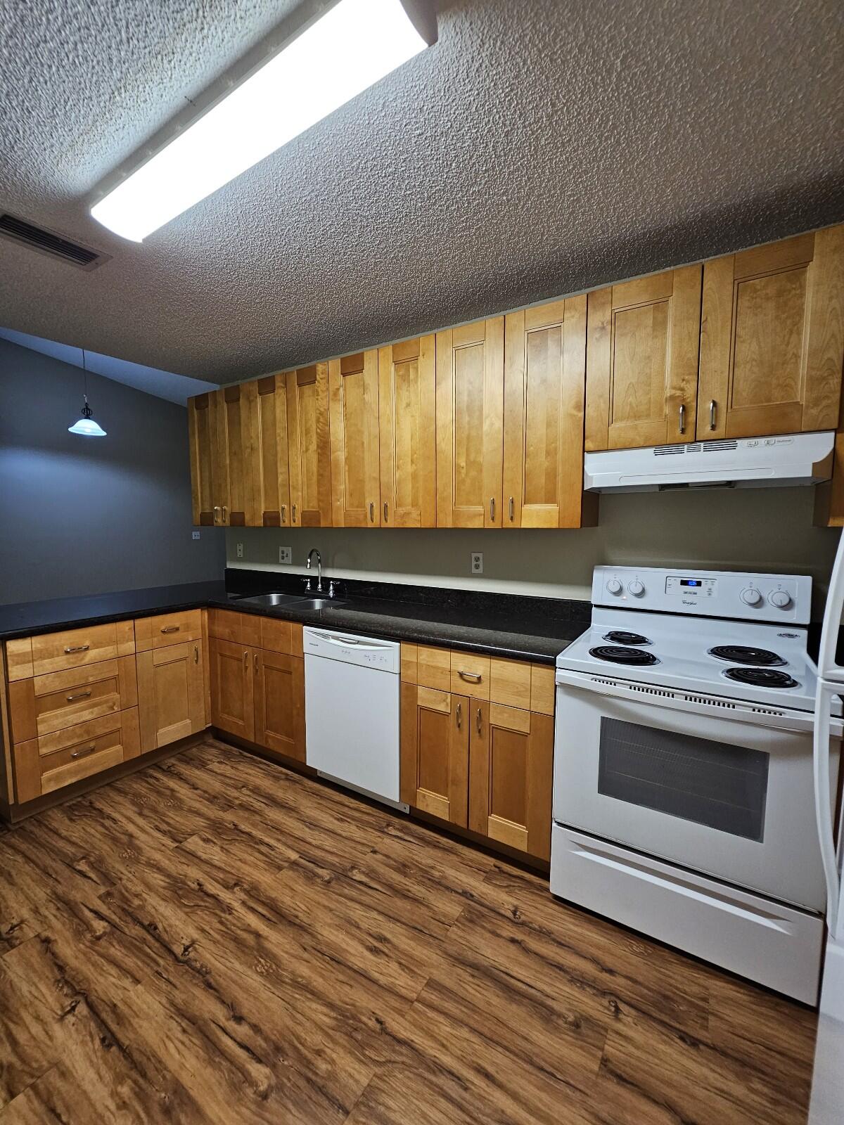 3300 Jaywood Terrace, Unit 2160 Boca Raton, FL 33431 - Photo 7 of 23 20230712_111218_copy_1200x1600