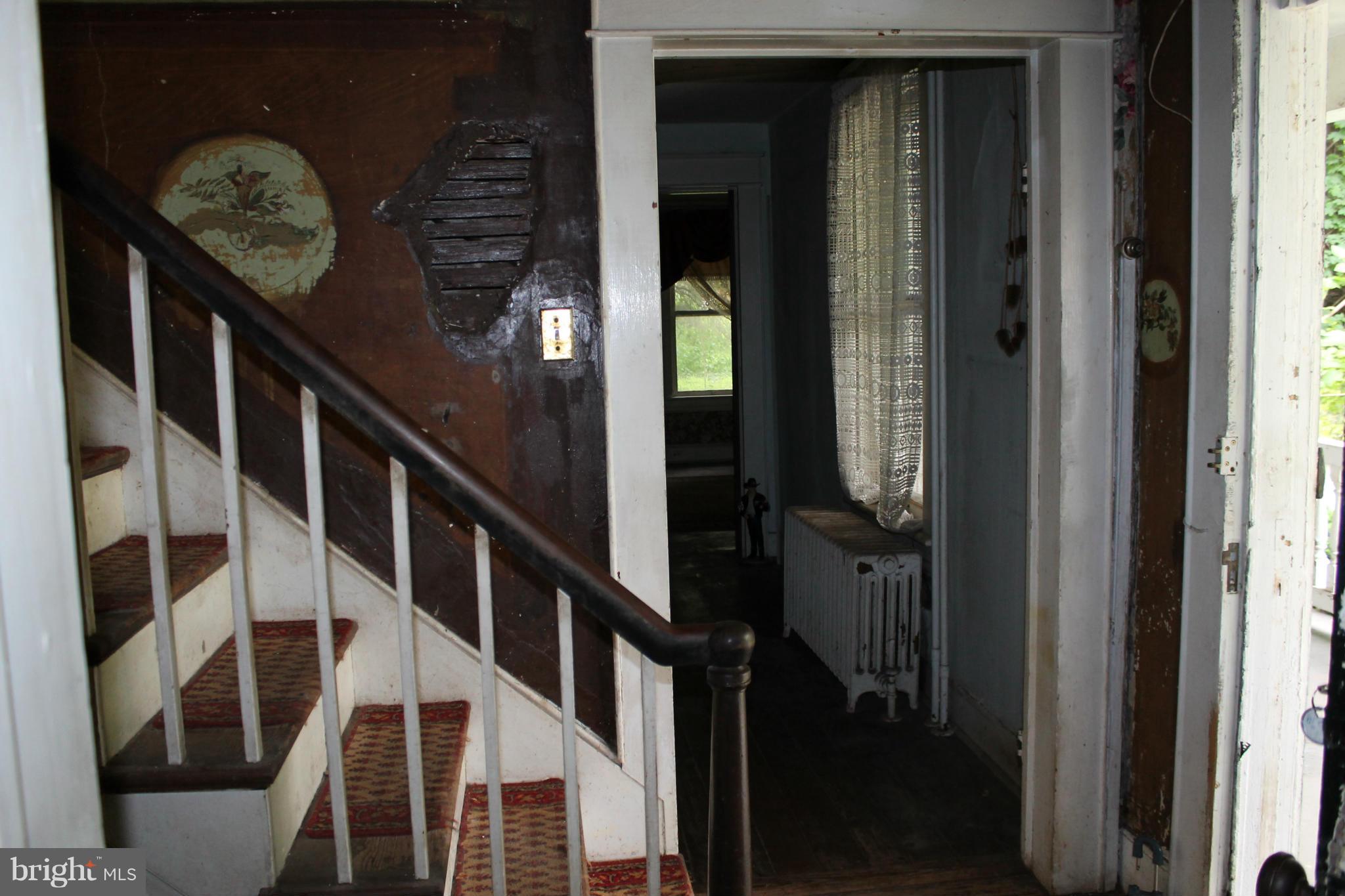 401 Henry Clay Street Harpers Ferry, WV 25425 - Photo 12 of 30 Living Room