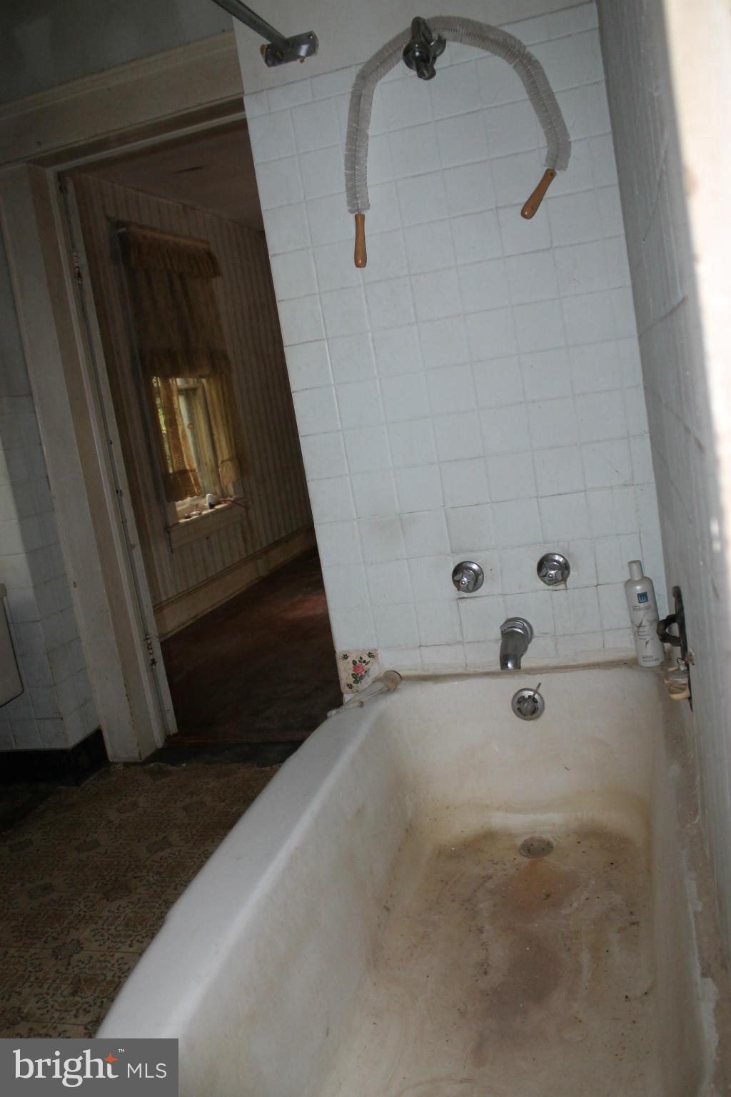 401 Henry Clay Street Harpers Ferry, WV 25425 - Photo 21 of 30 Bath