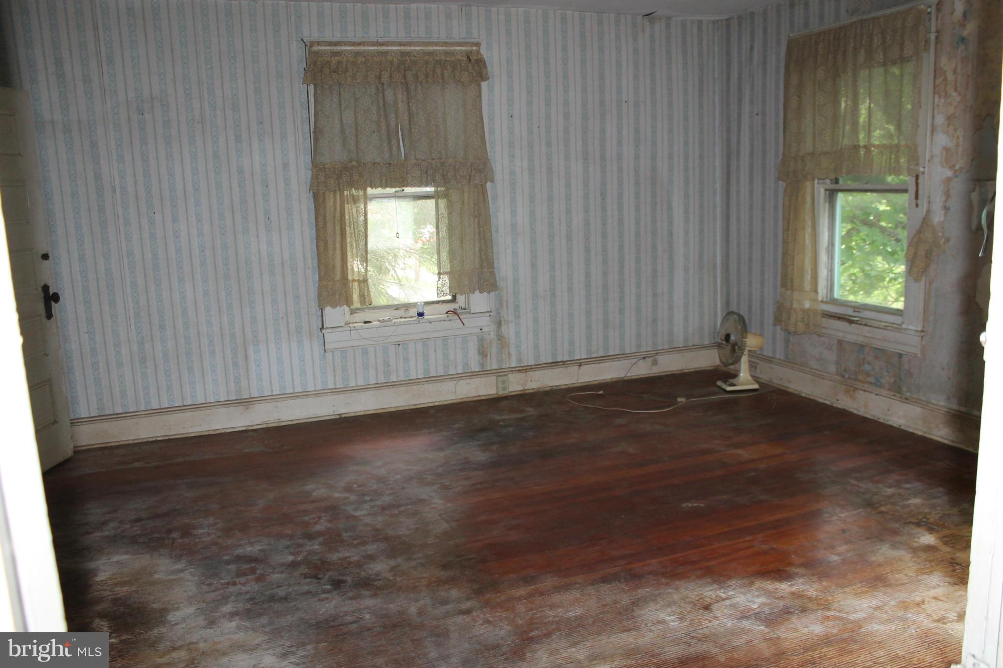 401 Henry Clay Street Harpers Ferry, WV 25425 - Photo 23 of 30 Bedroom