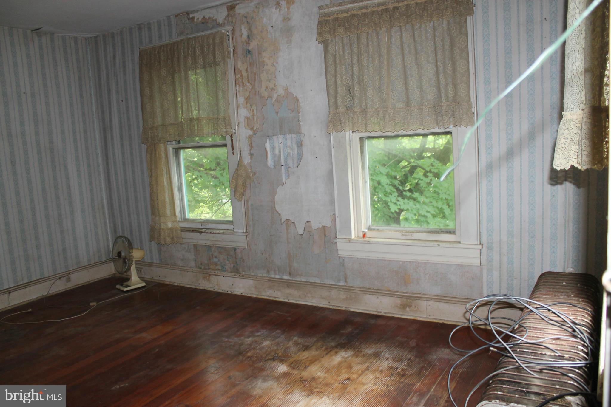 401 Henry Clay Street Harpers Ferry, WV 25425 - Photo 24 of 30 Bedroom