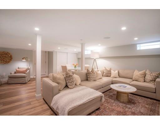 11 Pickwick Road Marblehead, MA 01945 - Photo 13 of 24 a living room with furniture and a couch