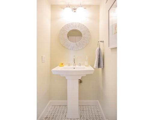 11 Pickwick Road Marblehead, MA 01945 - Photo 8 of 24 a bathroom with a sink and a mirror