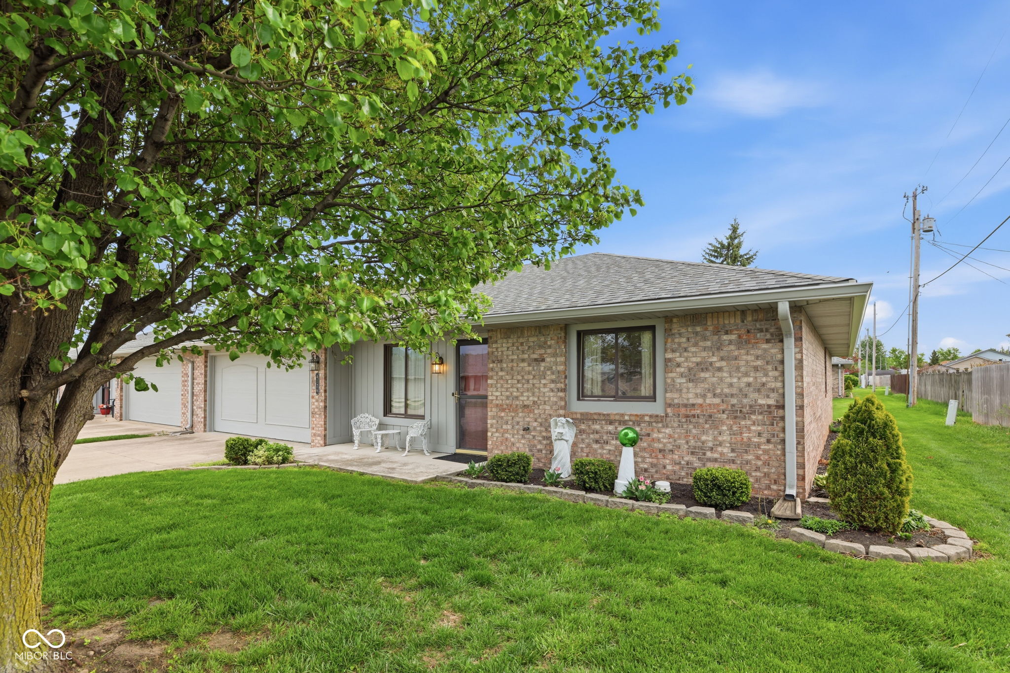 4126 Forest Terrace Court Anderson, IN 46013 - Photo 2 of 34