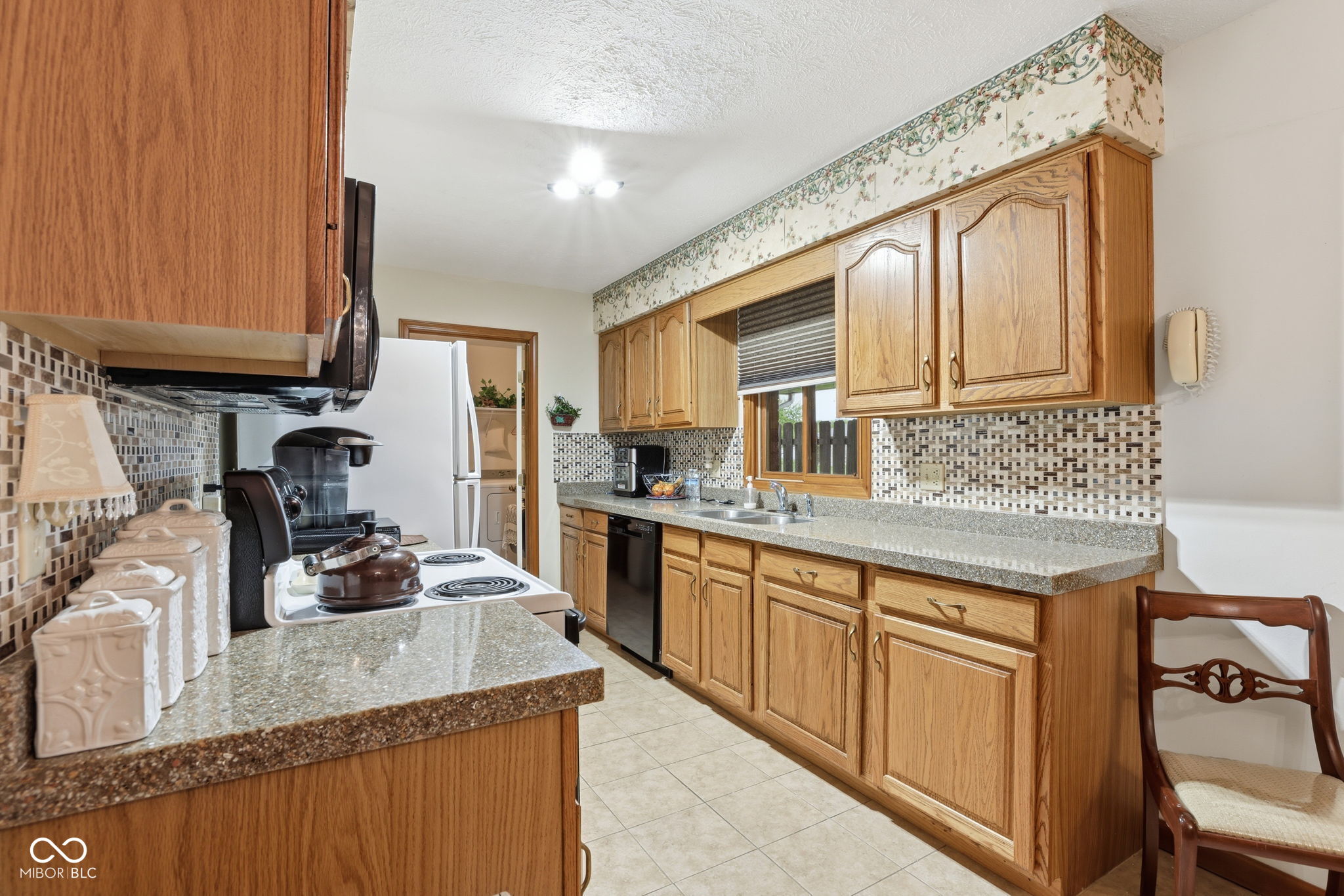 4126 Forest Terrace Court Anderson, IN 46013 - Photo 9 of 34