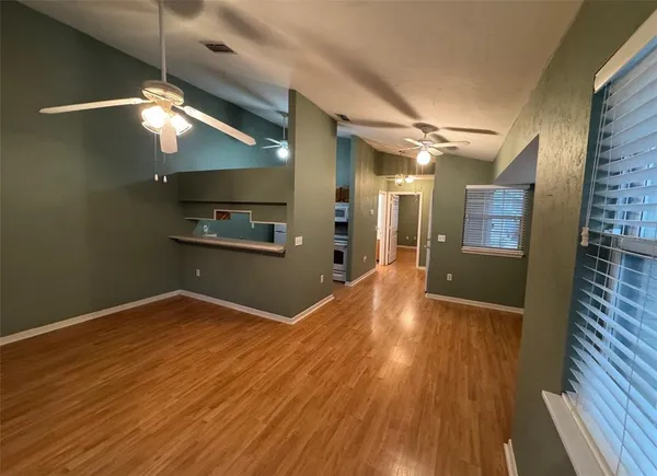 $1,400 | 10311 Northwest 33rd Lane, Gainesville, FL 32606