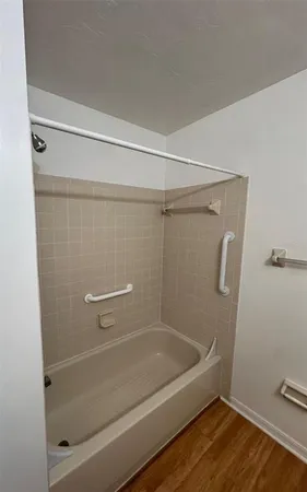 $1,400 | 10311 Northwest 33rd Lane, Gainesville, FL 32606