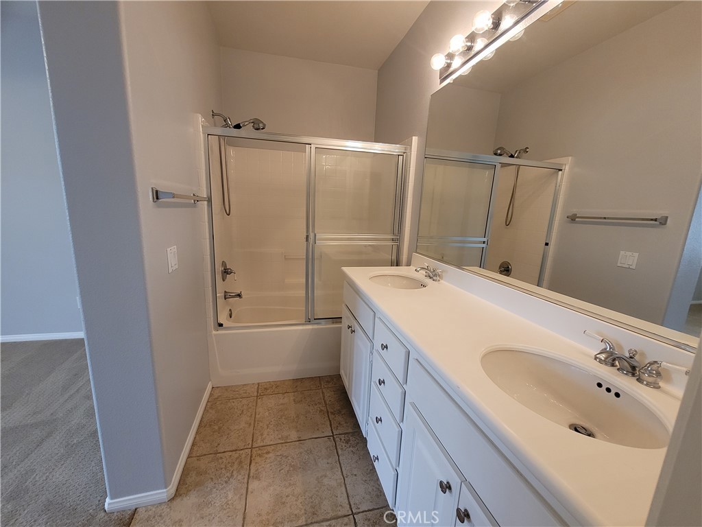 74 Rosenblum, Unit 108 Irvine, CA 92602 - Photo 18 of 33