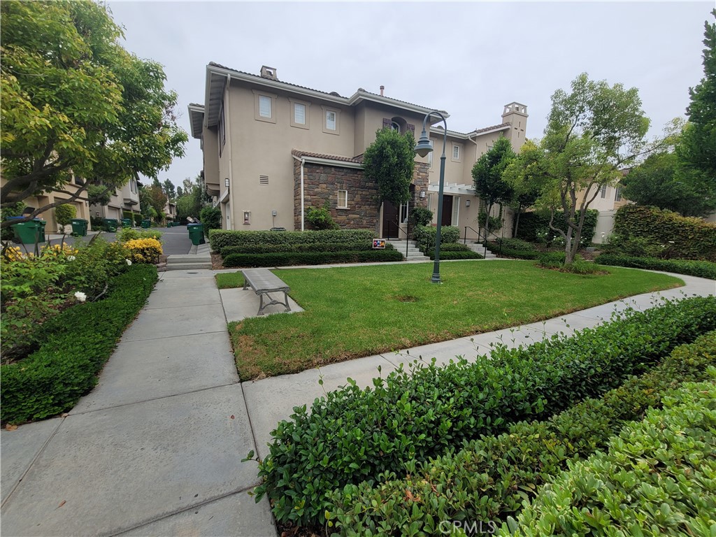 74 Rosenblum, Unit 108 Irvine, CA 92602 - Photo 2 of 33