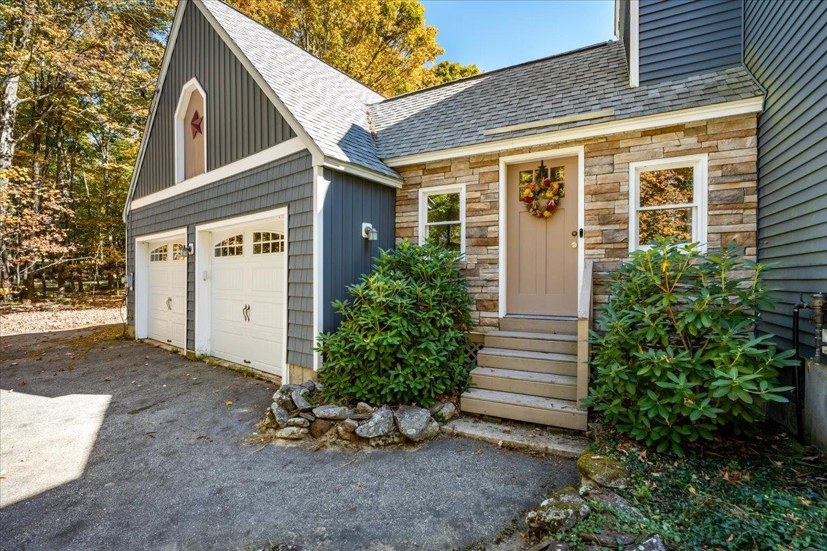 213 Joe English Road New Boston, NH 03070 - Photo 4 of 60 Gallery Image 4