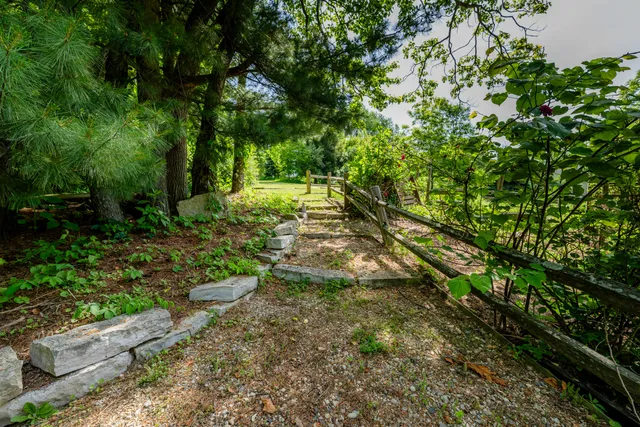 $369,900 | 2775 Lakeland Drive, Berrien Springs, MI 49103