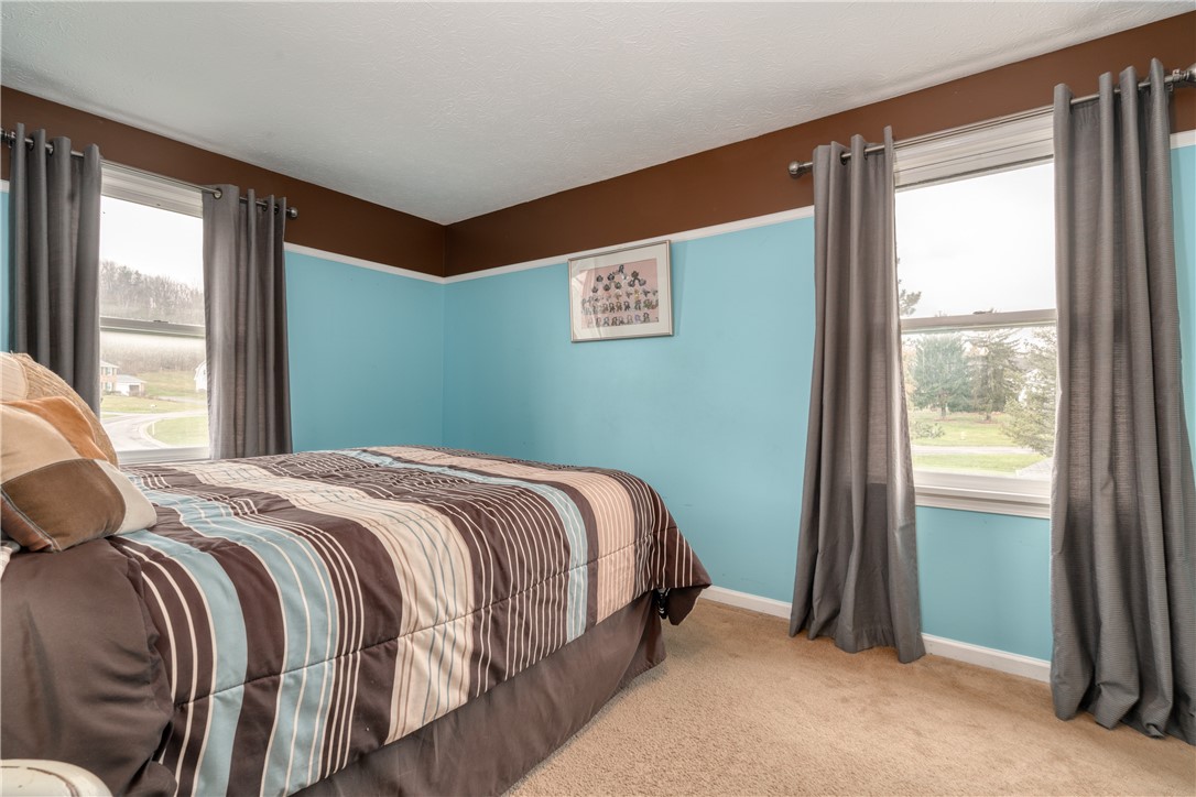 7 Bardney Circle Perinton, NY 14450 - Photo 28 of 38 2nd bedroom