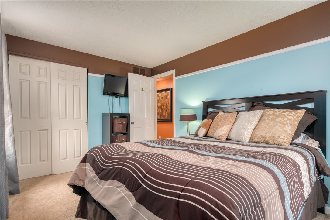 7 Bardney Circle Perinton, NY 14450 - Photo 29 of 38 2nd bedroom