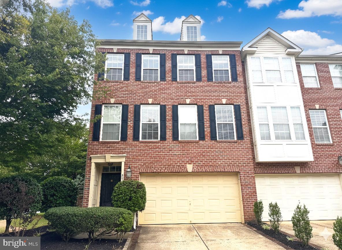 9932 Fragrant Lilies Way Laurel, MD 20723 - Photo 2 of 38