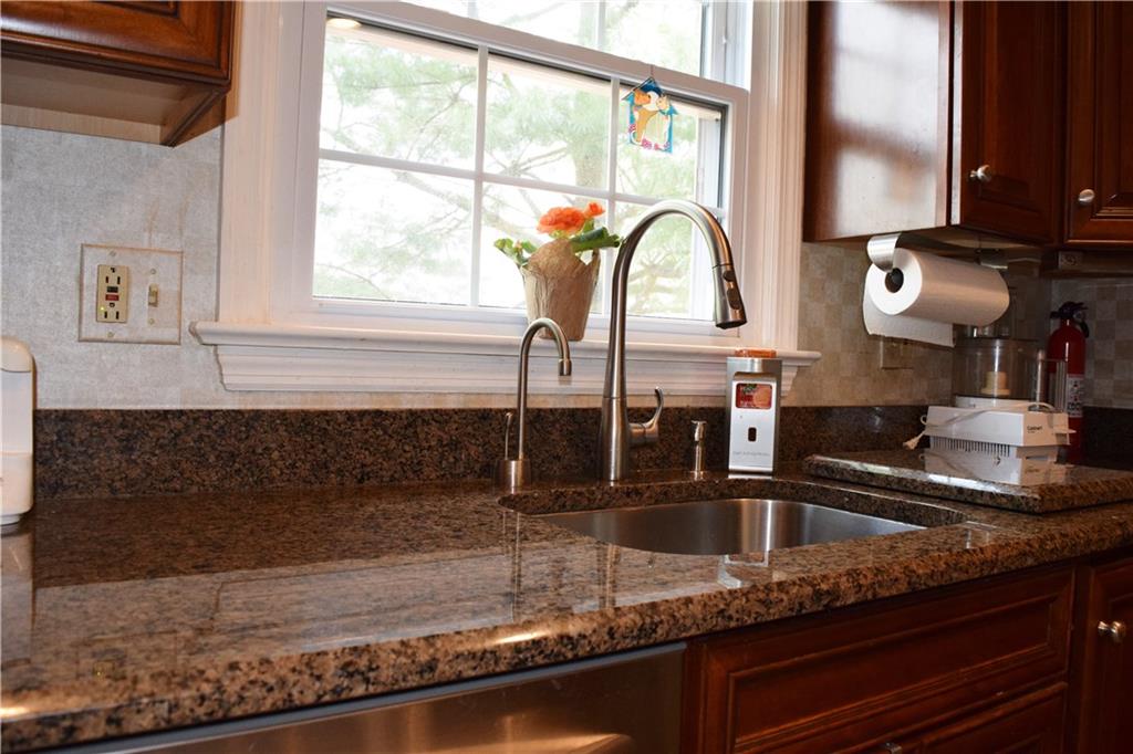 226 Sweet Gum Road Pittsburgh, PA 15238 - Photo 8 of 25 Gallery Image 8