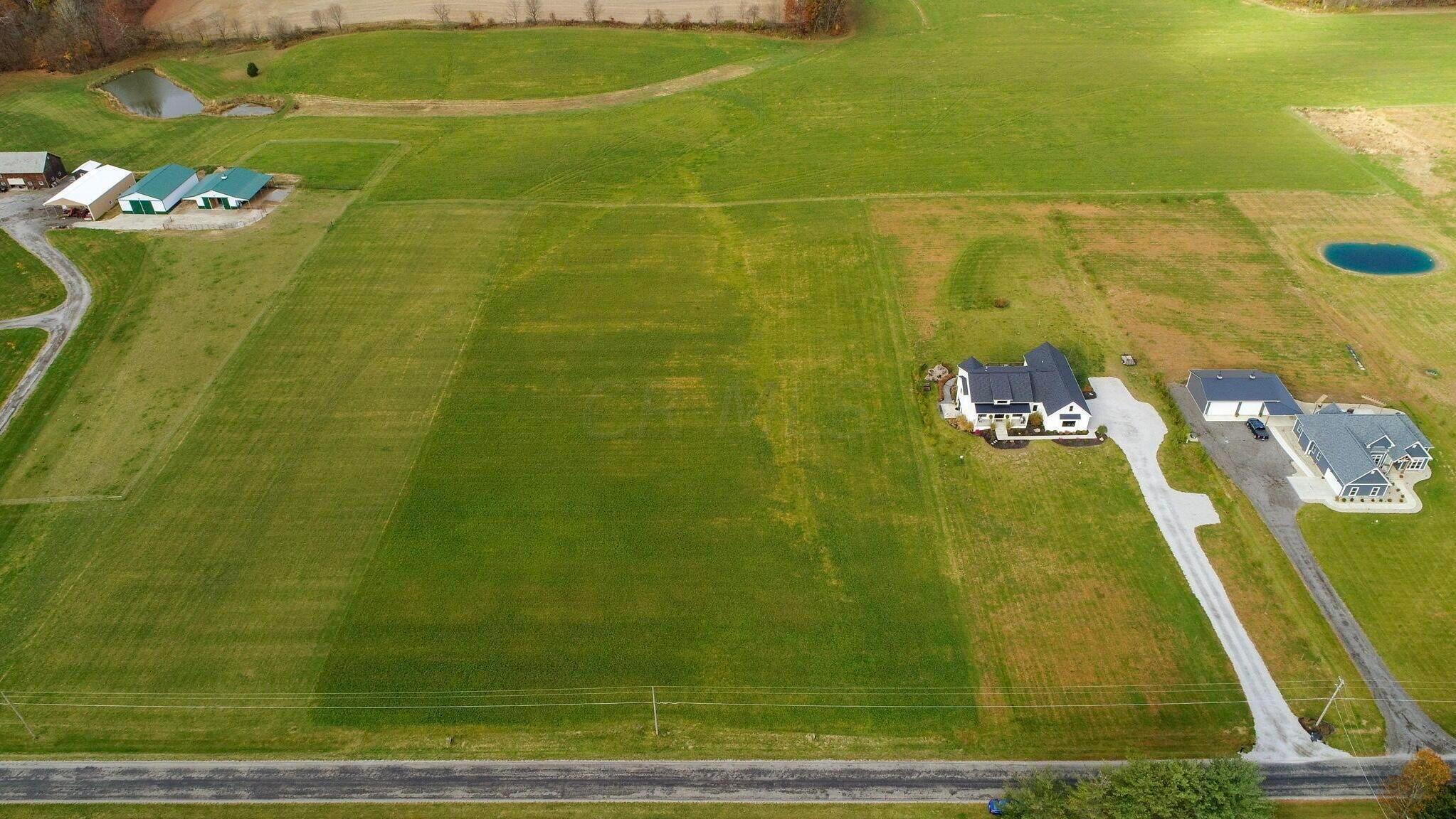 4597 Brook Road Northwest Lancaster, OH 43130 - Photo 6 of 8 IMG_0492