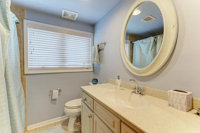 $525,000 | 7930 Grant Street, Darien, IL 60561