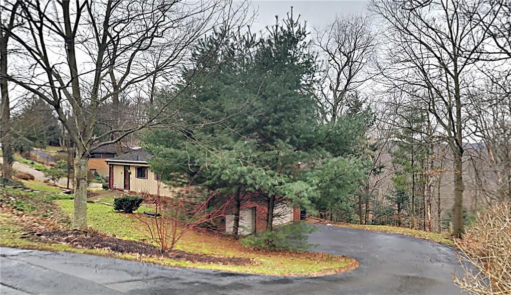 23 Thornridge Road Pittsburgh, PA 15202 - Photo 2 of 25 Gallery Image 2