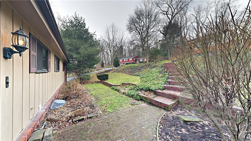 23 Thornridge Road Pittsburgh, PA 15202 - Photo 3 of 25 Gallery Image 3