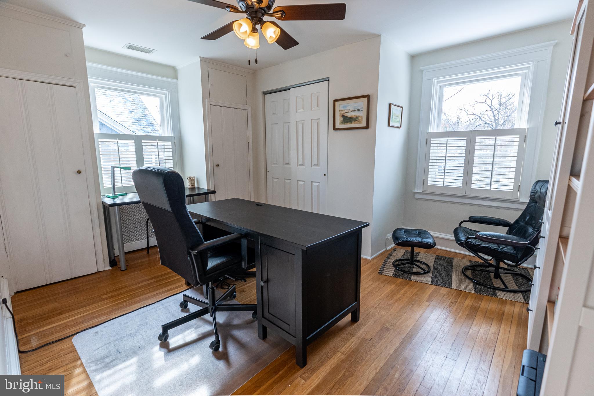 123 Hawthorn Road Baltimore, MD 21210 - Photo 29 of 40 Bedroom 3, set up as office, more natural light!