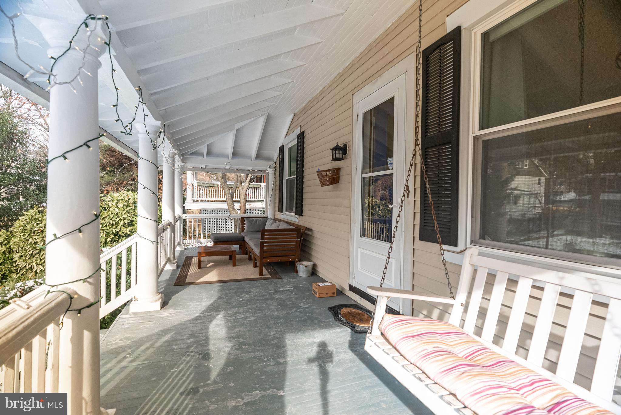 123 Hawthorn Road Baltimore, MD 21210 - Photo 36 of 40 Front porch and swing!