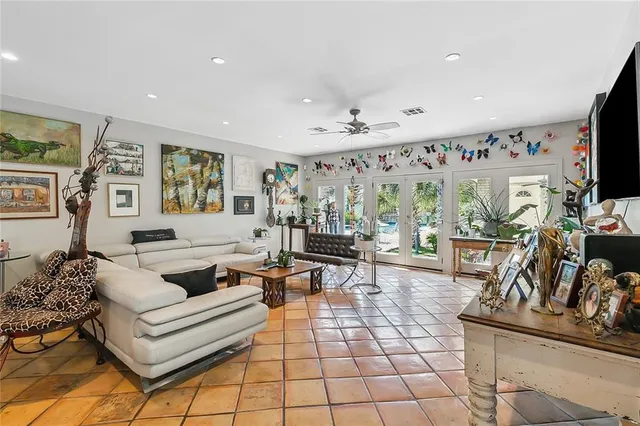 $1,299,000 | 5776 Bellaire Drive, New Orleans, LA 70124