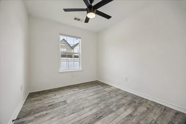 $1,295 | 2610 Cochran Street, Houston, TX 77009