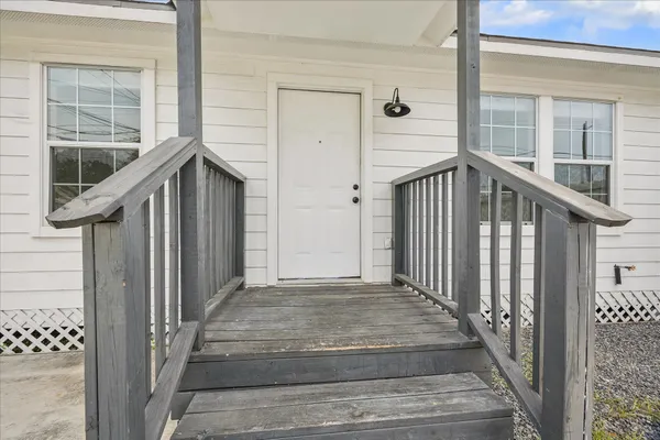 $1,295 | 2610 Cochran Street, Houston, TX 77009