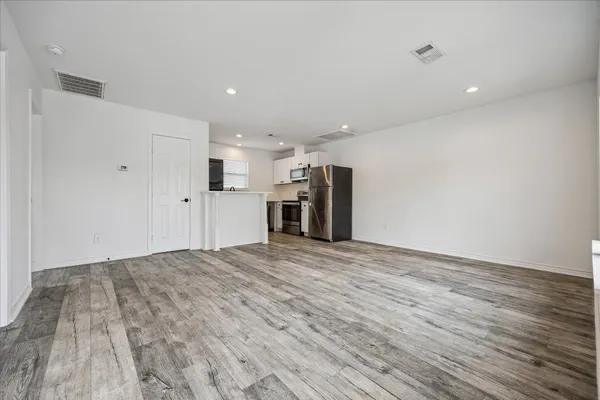 $1,295 | 2610 Cochran Street, Houston, TX 77009