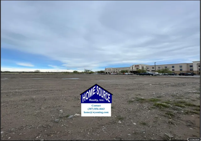 $350,000 | North Federal Boulevard, Riverton, WY 82501