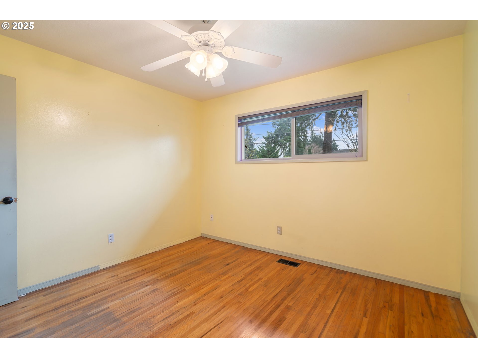 11010 Southeast Salmon Street Portland, OR 97216 - Photo 23 of 42 a view of an empty room