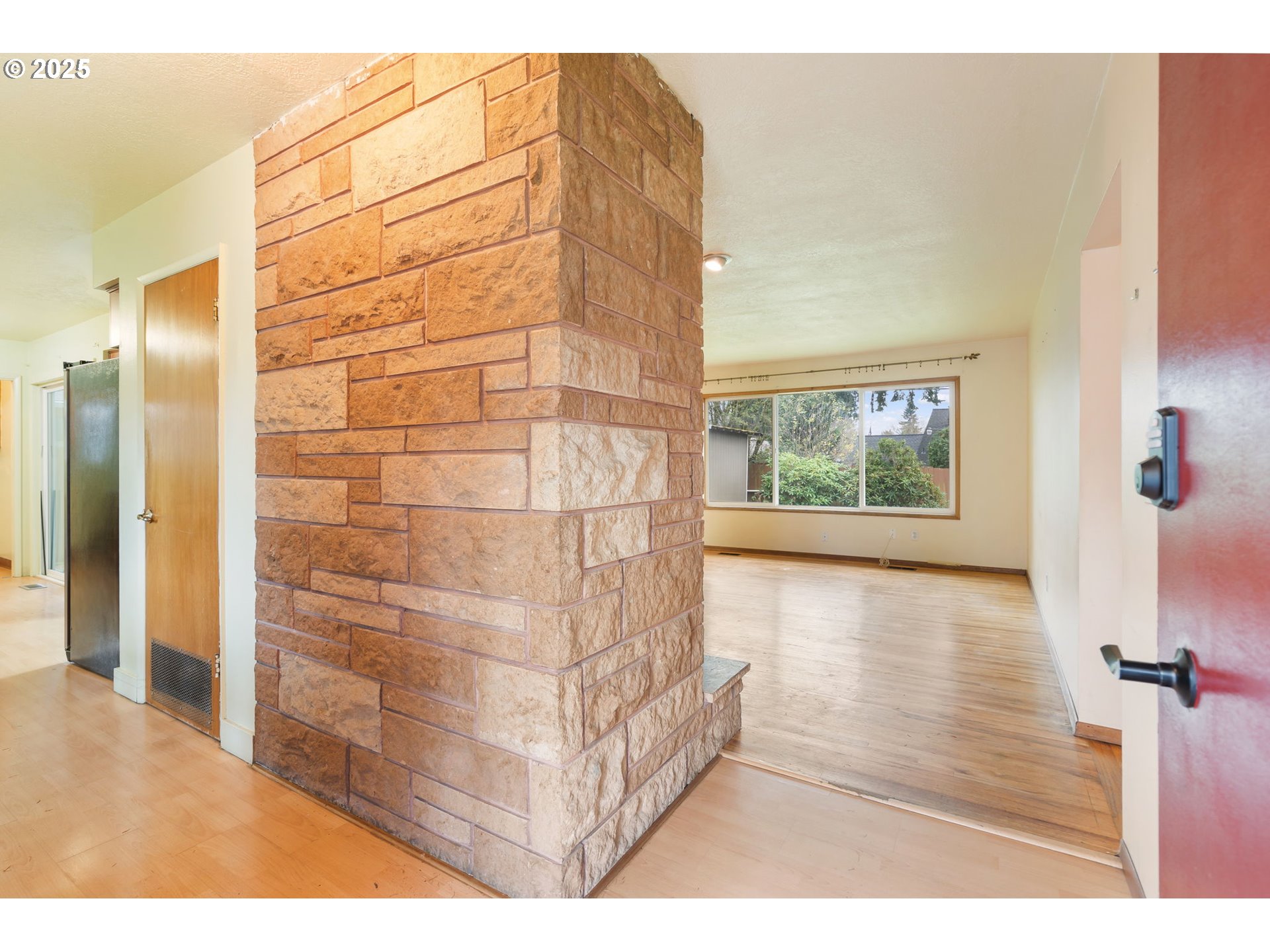 11010 Southeast Salmon Street Portland, OR 97216 - Photo 4 of 42 a view of a bathroom