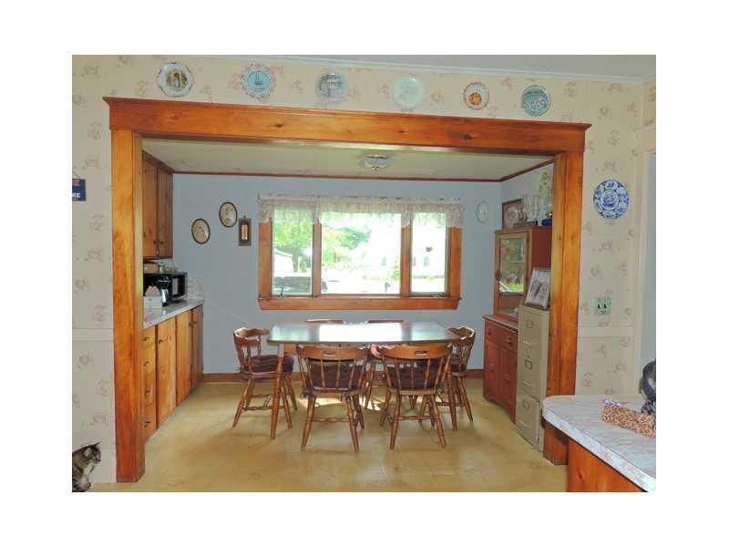 98 Old Post Road Arundel, ME 04046 - Photo 3 of 11 Dining Room. Dining Area