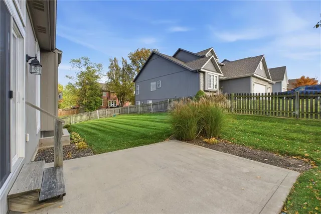 $409,000 | 1009 Southwest Blazing Star Drive, Lee's Summit, MO 64081