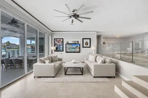 $2,495,000 | 3001 Northeast 47th Street, Lighthouse Point, FL 33064