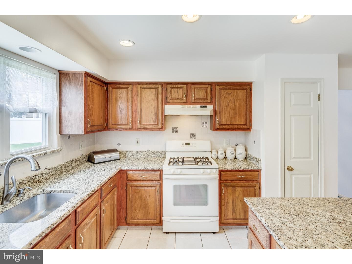4 Pavilion Road Voorhees, NJ 08043 - Photo 4 of 25 Gallery Image 4