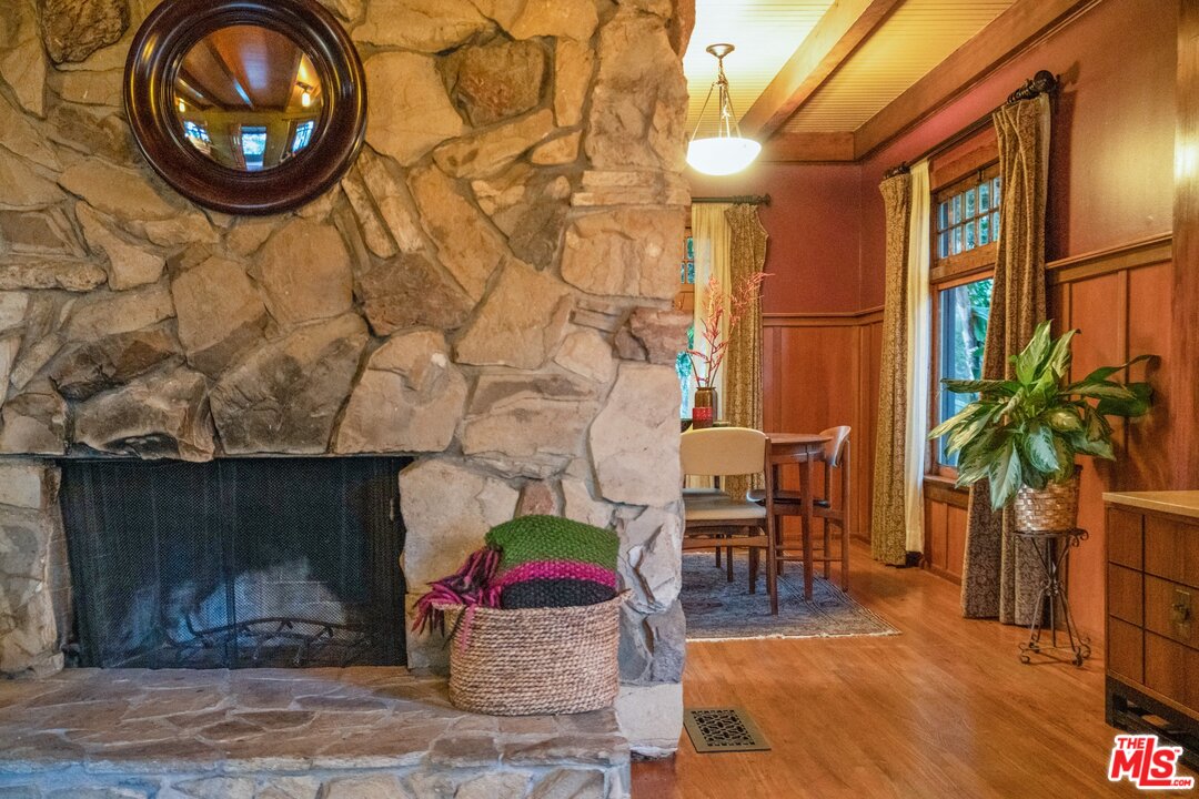 1031 Everett Street Los Angeles, CA 90026 - Photo 11 of 54