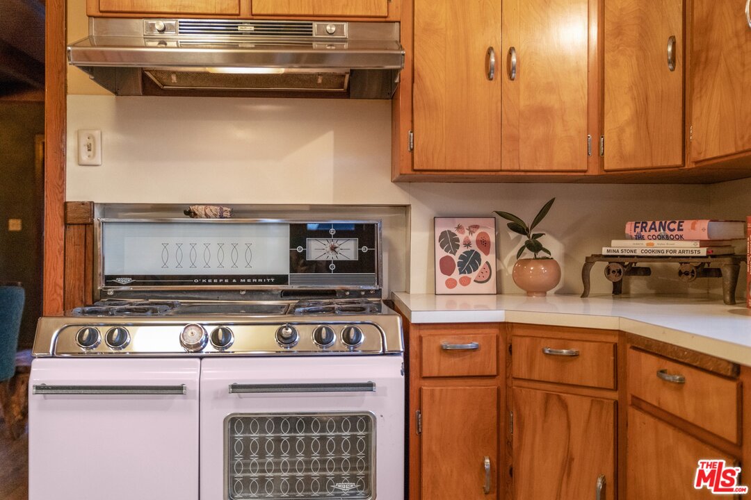 1031 Everett Street Los Angeles, CA 90026 - Photo 17 of 54