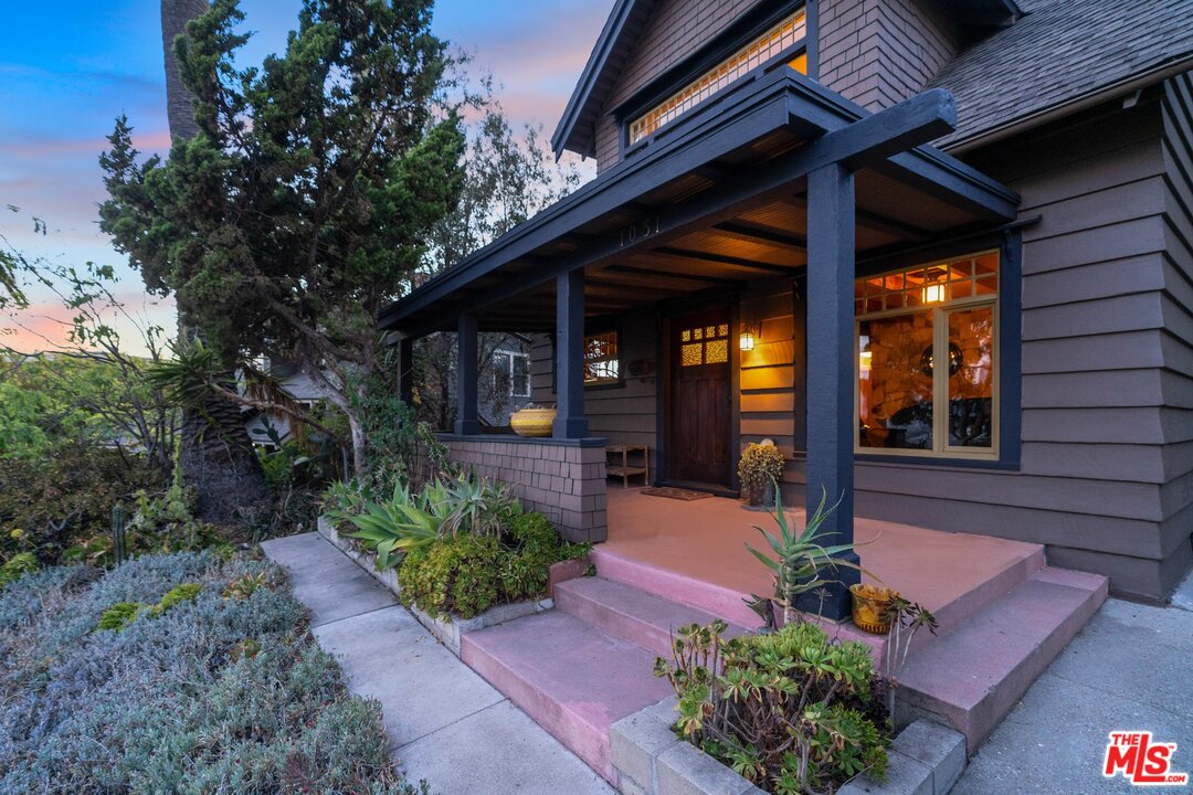 1031 Everett Street Los Angeles, CA 90026 - Photo 4 of 54