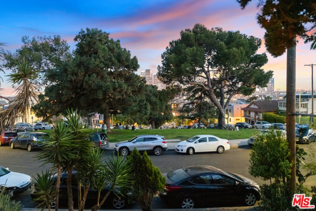 1031 Everett Street Los Angeles, CA 90026 - Photo 48 of 54