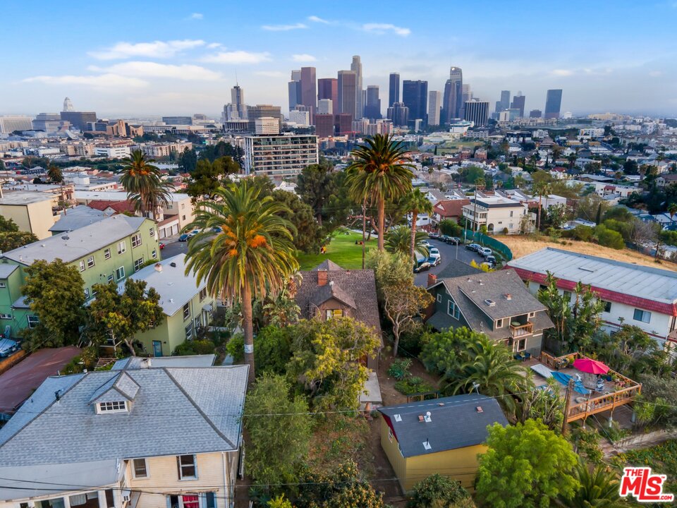 1031 Everett Street Los Angeles, CA 90026 - Photo 51 of 54