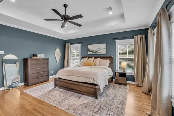 $1,100,000 | 800 Walton Street, Houston, TX 77009