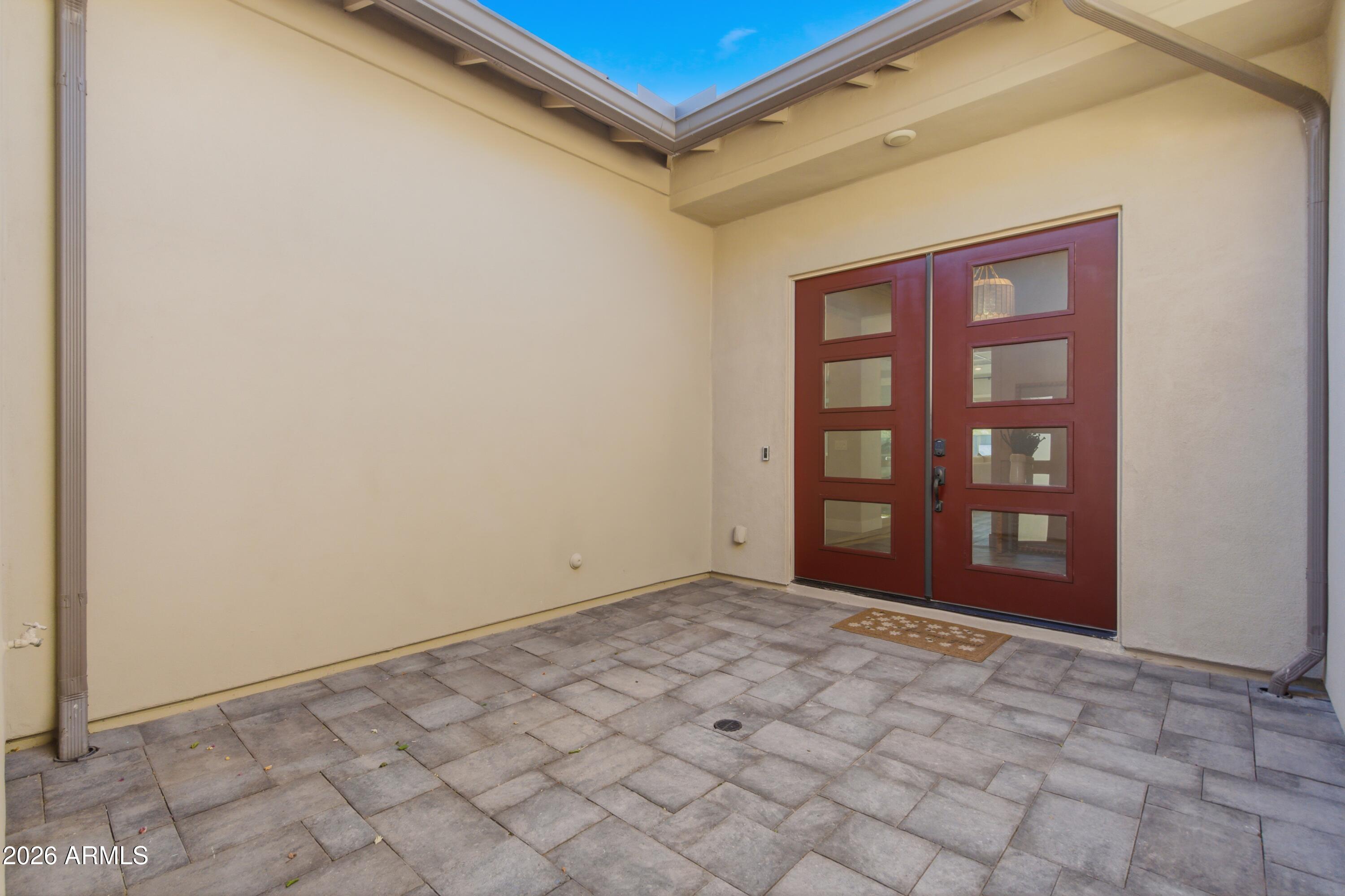 1290 East Ficus Way Gilbert, AZ 85298 - Photo 4 of 64 04-4